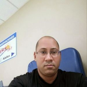 Meet your Posher, Efrain